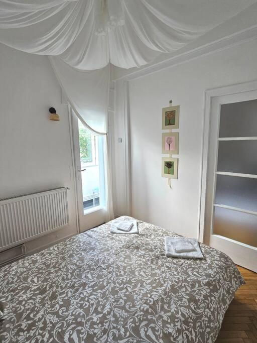 Tulum Apartment Bucureşti Ngoại thất bức ảnh